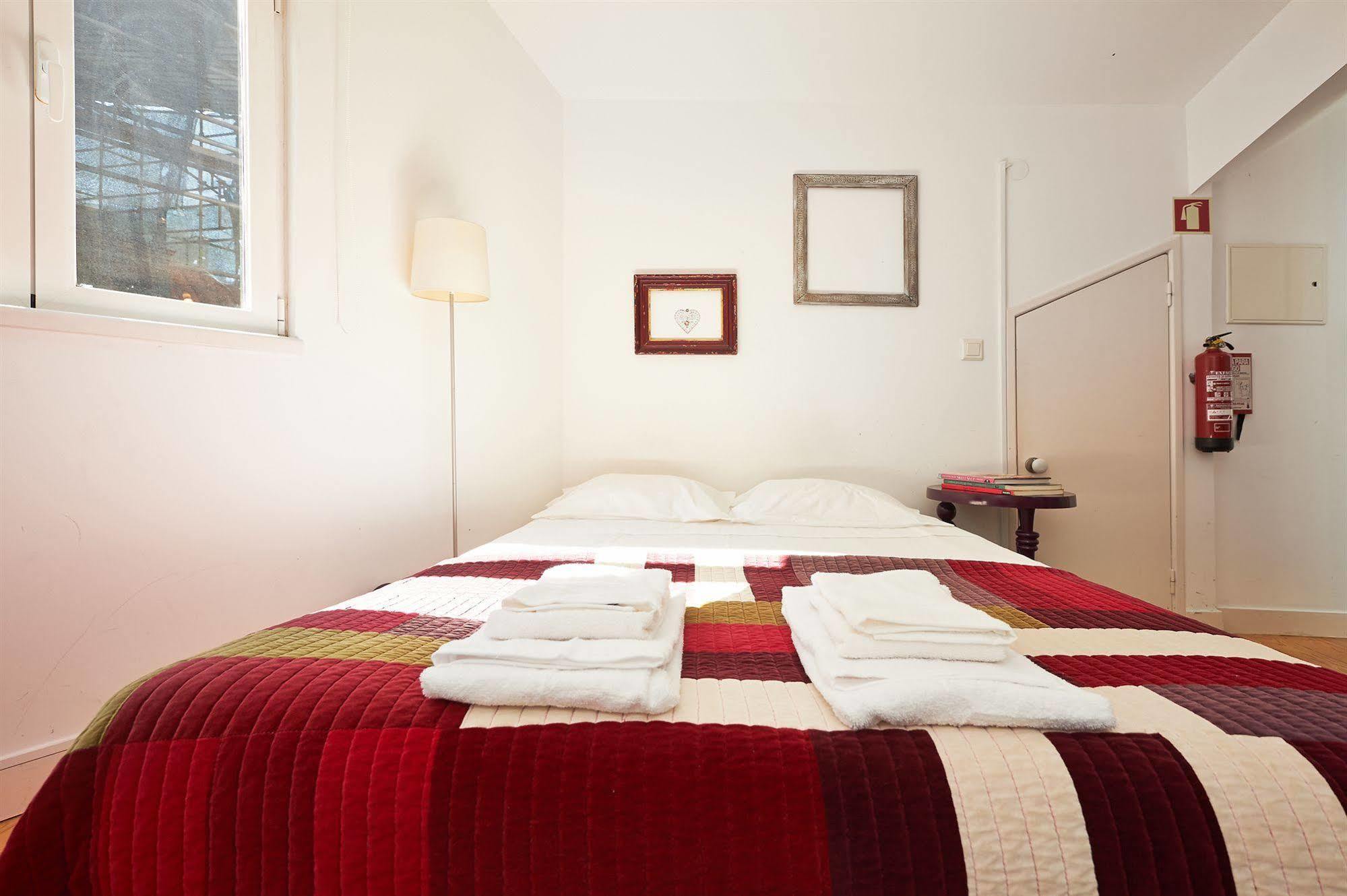 Hello Lisbon Santos Design Apartments Exterior foto